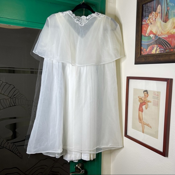 Vintage Lingerie Set Nightgown and Capelet Robe Pinup Boudoir - Picture 3 of 10
